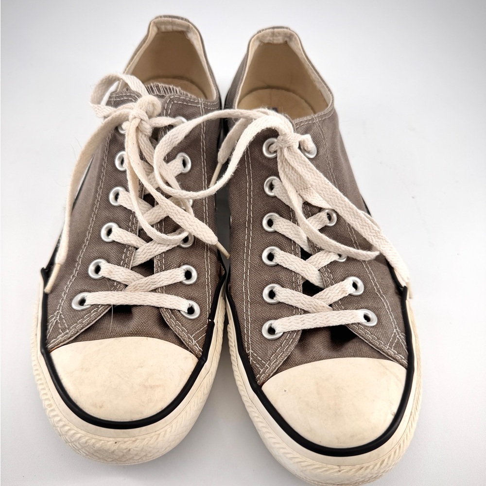 Converse Chuck Taylor All Star Low-Top Sneaker | Size 10